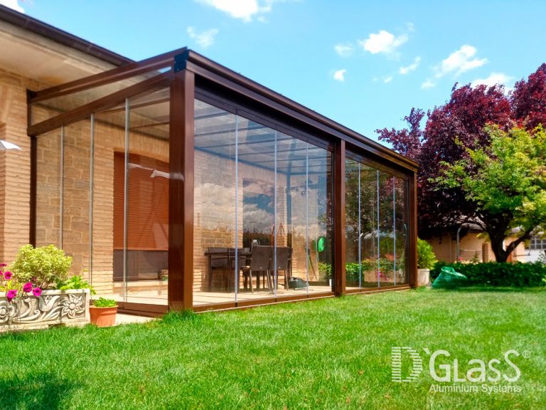 Techo fijo con cerramiento de cristal