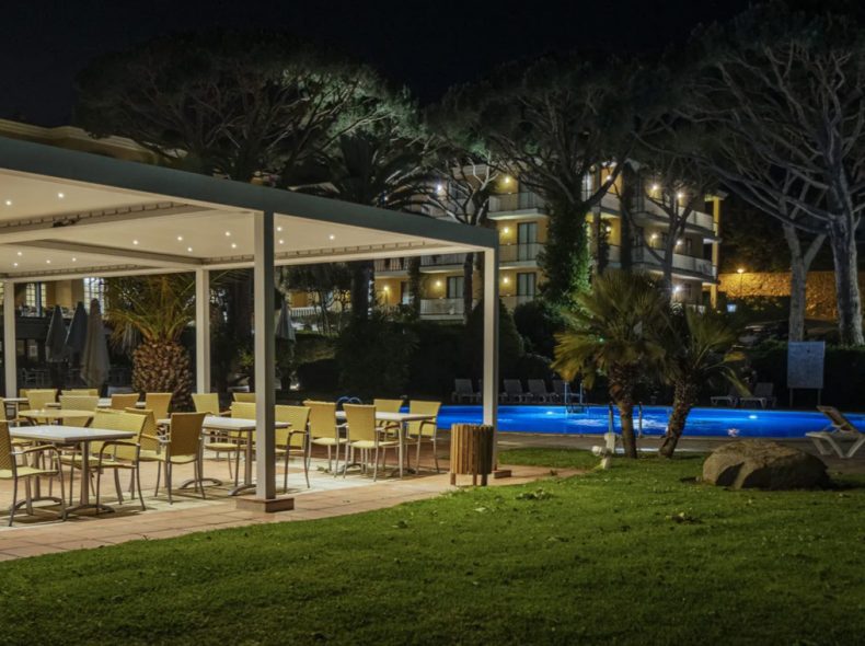 Pérgola bioclimática de 4 módulos